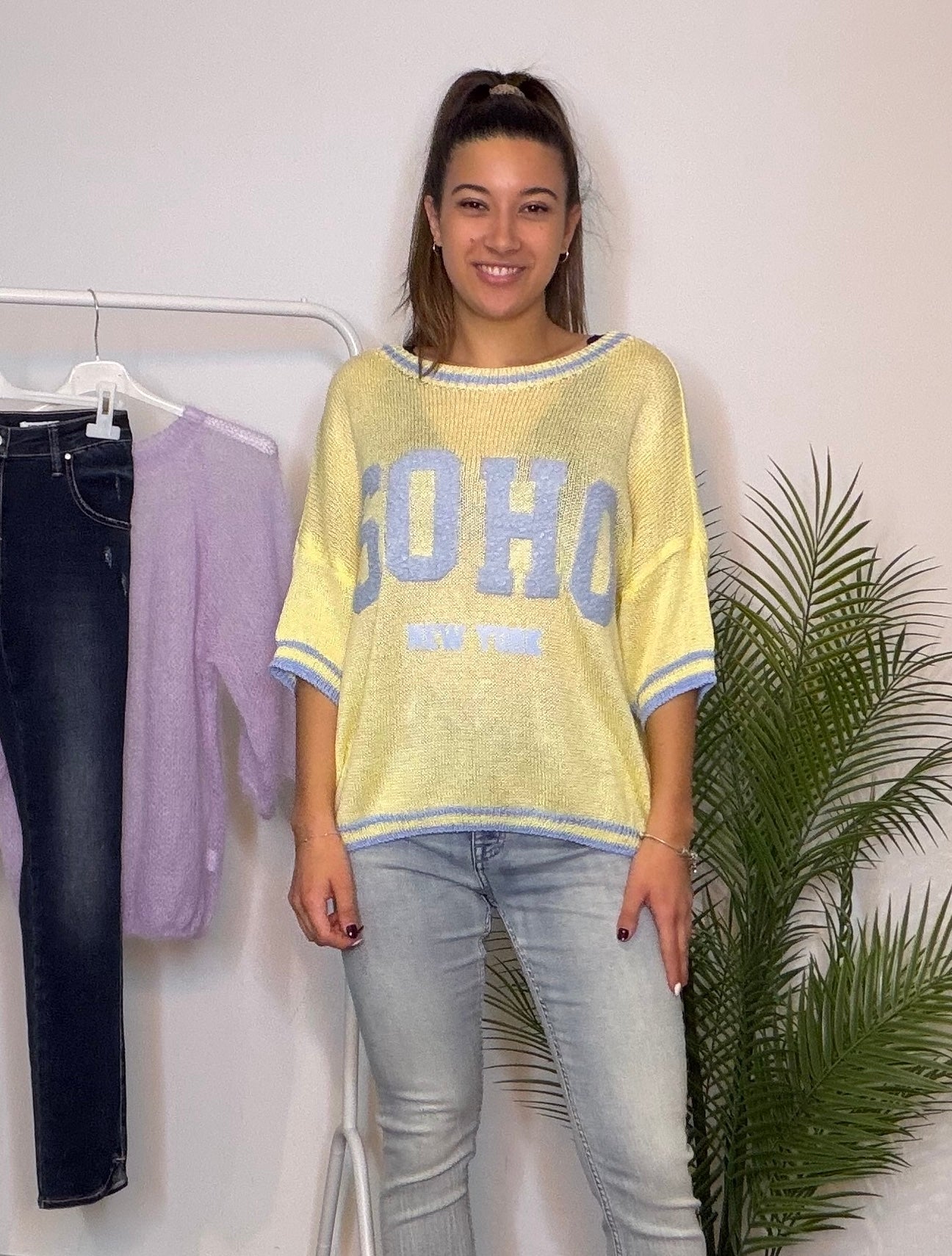 Top con ricamo Soho